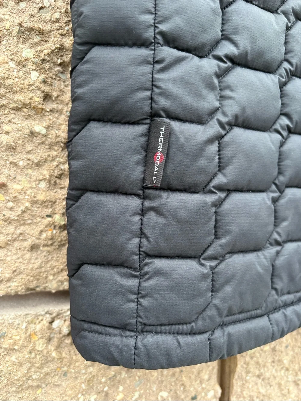 The North Face Men's Black Thermoball Quilted Insulated Vest